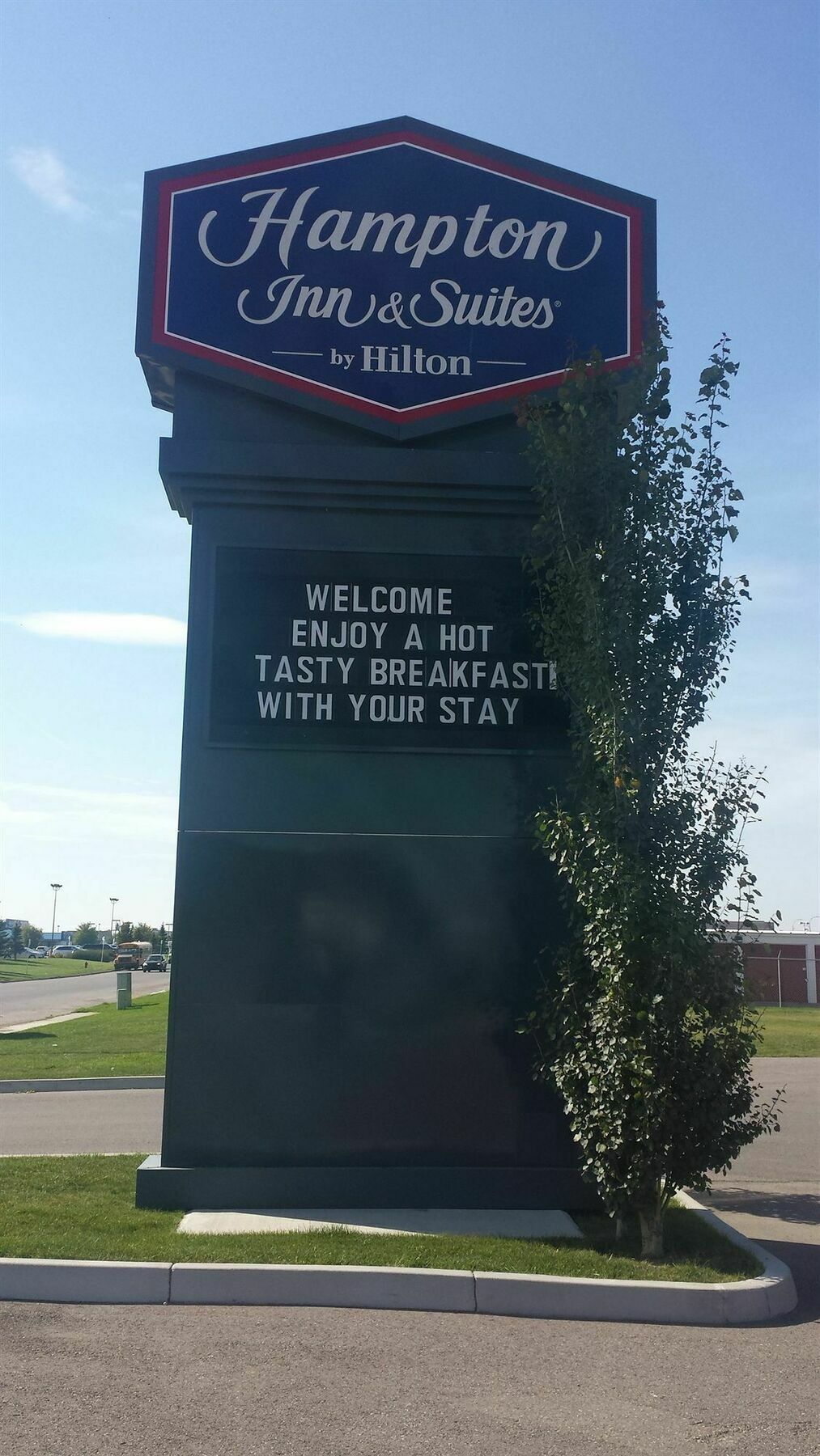 Hampton Inn & Suites By Hilton Летбридж Екстериор снимка