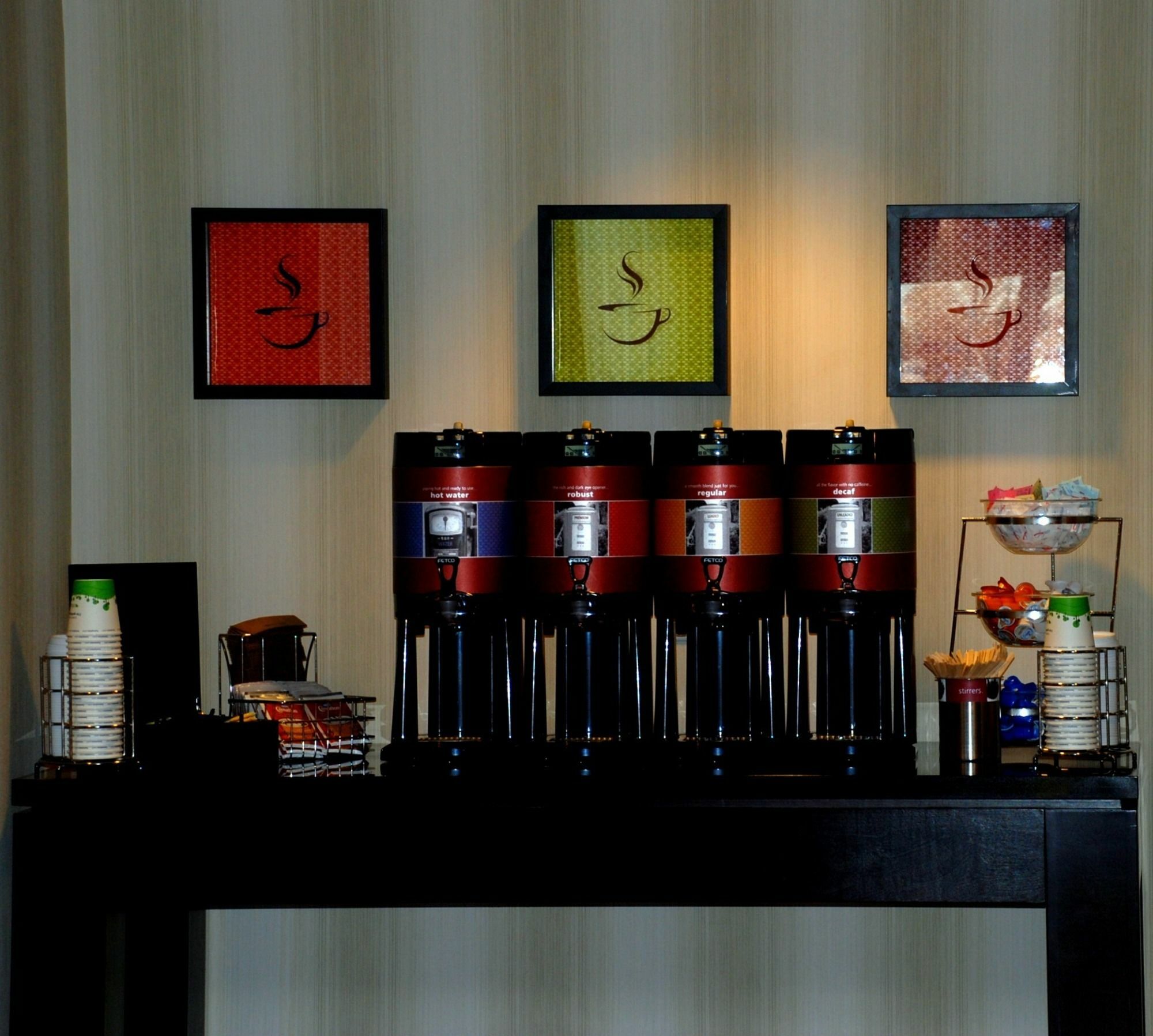 Hampton Inn & Suites By Hilton Летбридж Екстериор снимка